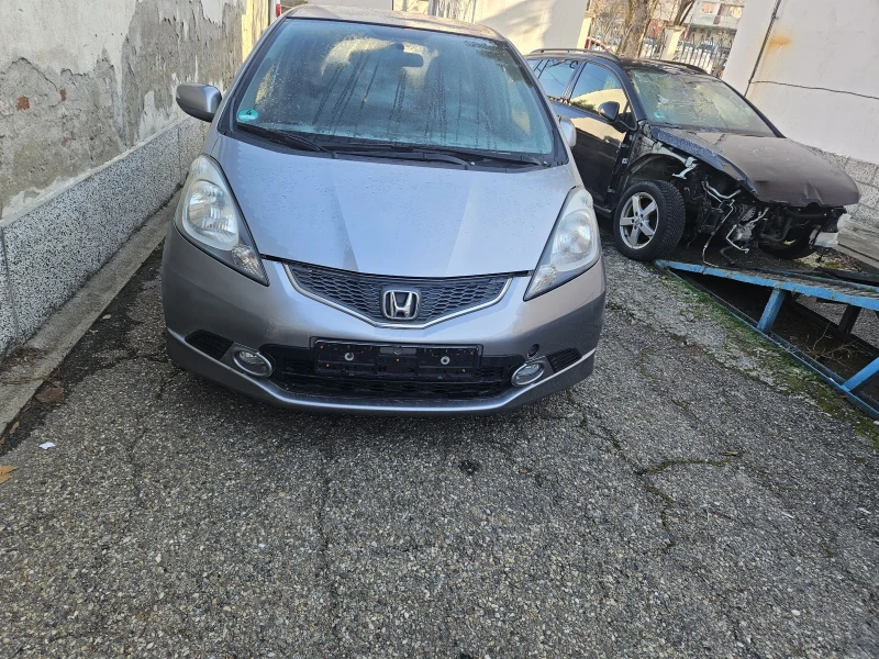 Honda Jazz 1.4i, снимка 8 - Автомобили и джипове - 48406637