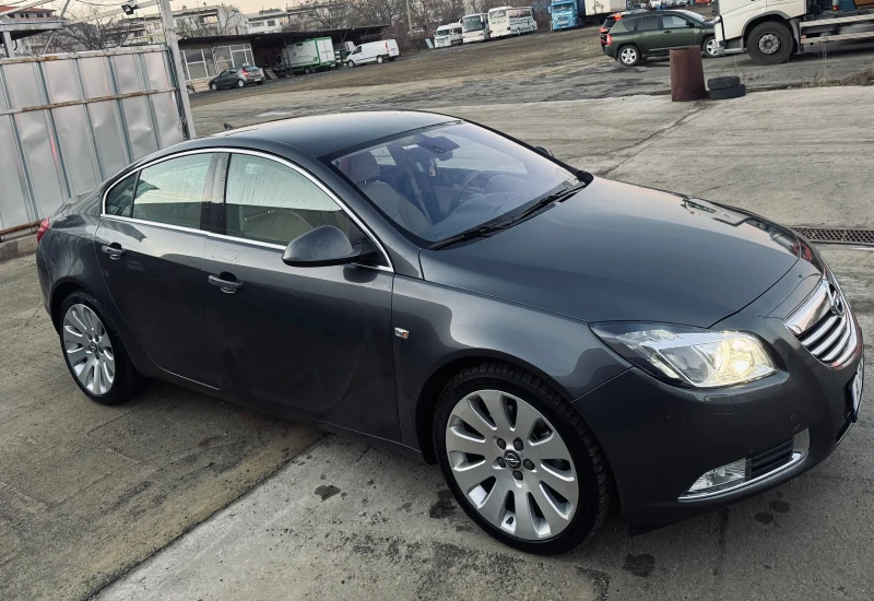 Opel Insignia, снимка 3 - Автомобили и джипове - 48502578