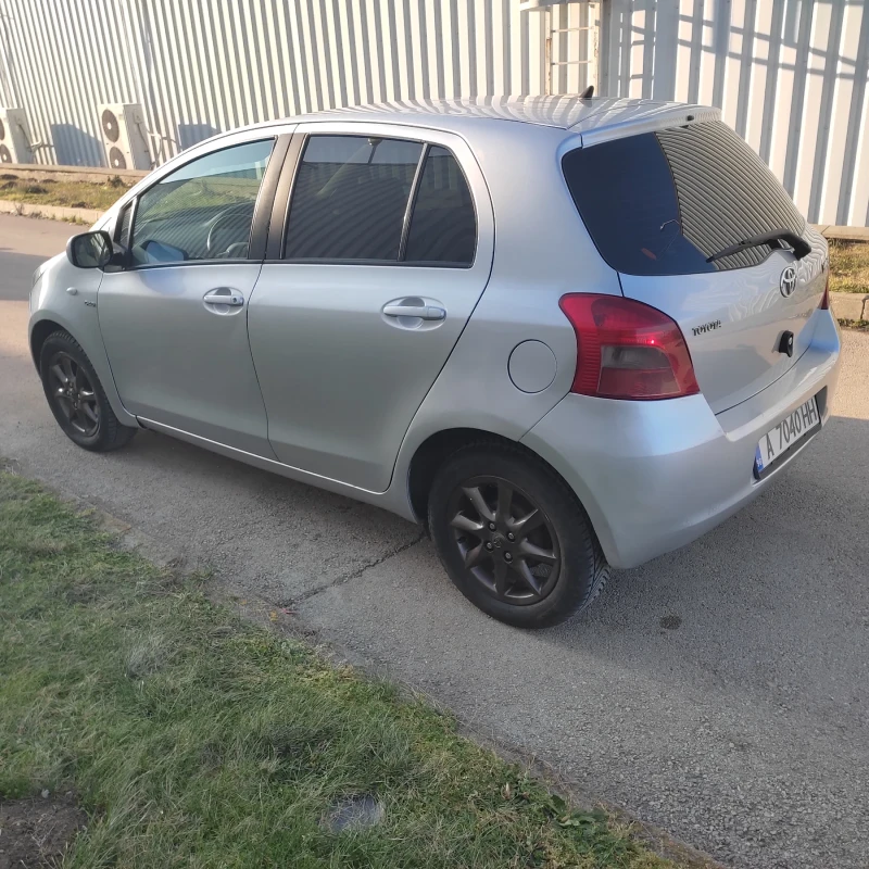 Toyota Yaris, снимка 4 - Автомобили и джипове - 49152702