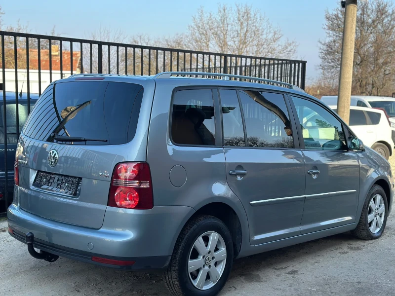 VW Touran 1.9-TDI-105k.c, снимка 4 - Автомобили и джипове - 49304559