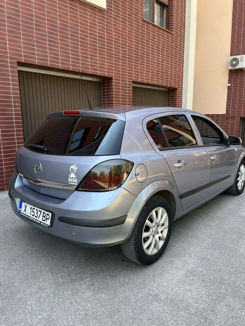 Opel Astra, снимка 4 - Автомобили и джипове - 52702260
