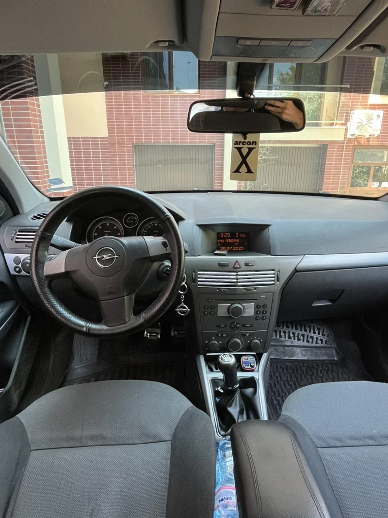 Opel Astra, снимка 12 - Автомобили и джипове - 52702260