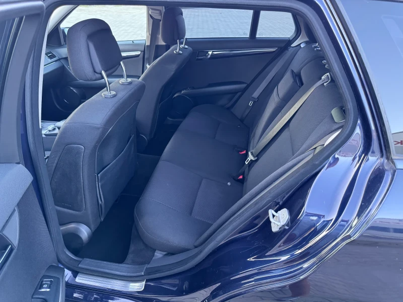 Mercedes-Benz 230 2.5/V6, снимка 14 - Автомобили и джипове - 51780463