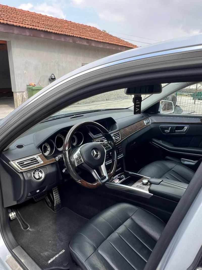 Mercedes-Benz E 500, снимка 8 - Автомобили и джипове - 52080825
