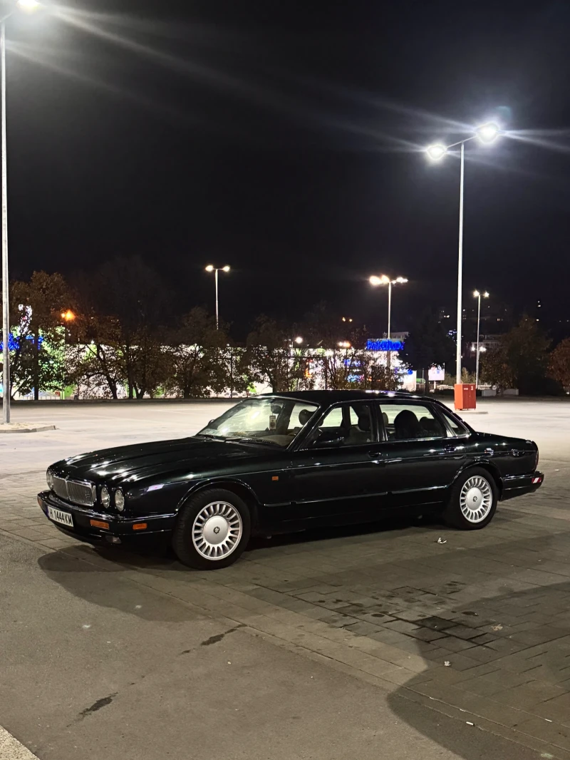 Jaguar Xj, снимка 4 - Автомобили и джипове - 52248687