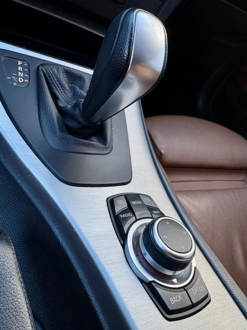 BMW 330 Xdrive, снимка 9 - Автомобили и джипове - 52615951