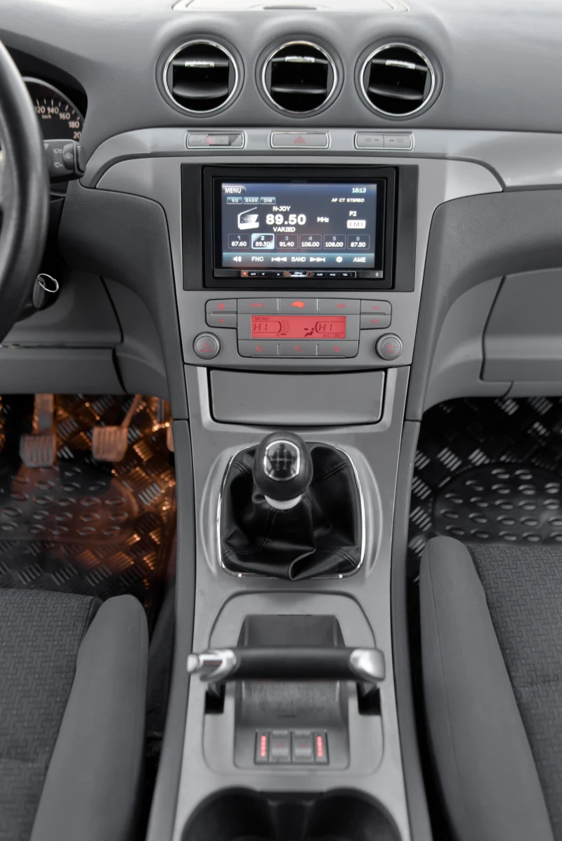 Ford S-Max 2.0tdci 131ks 6sk, снимка 14 - Автомобили и джипове - 52909075