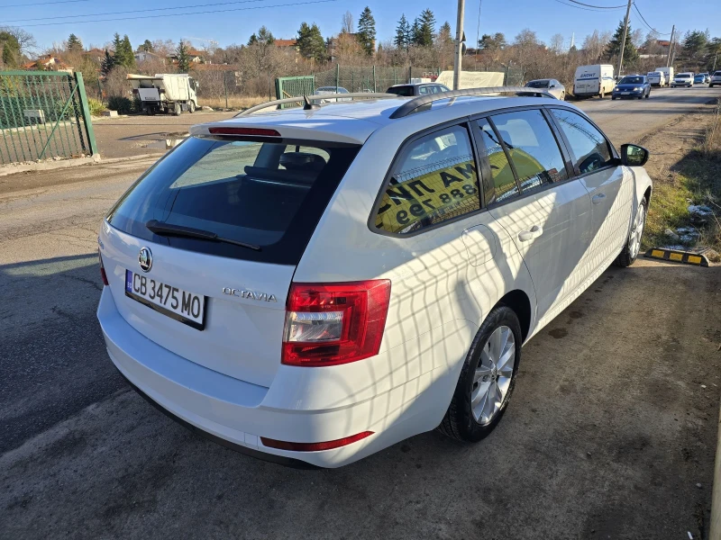 Skoda Octavia 2.0D 150 KS/LUXURY/CAMERA/KEYLESS, снимка 4 - Автомобили и джипове - 53100799