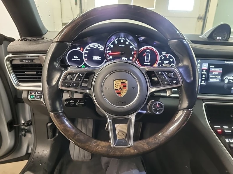 Porsche Panamera * 4S * CARFAX * БЕЗ ПЪРВОНАЧАЛНА ВНОСКА, снимка 11 - Автомобили и джипове - 53198268