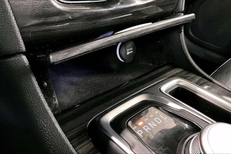 Chrysler 300c * Touring L * CARFAX * ФИКСИРАНА ЦЕНА, снимка 17 - Автомобили и джипове - 53452825