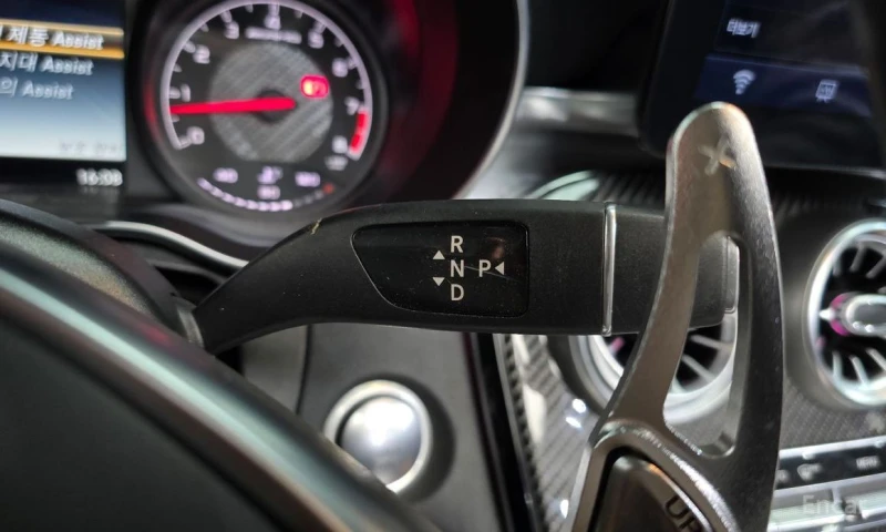 Mercedes-Benz C 63 AMG, снимка 9 - Автомобили и джипове - 53564169