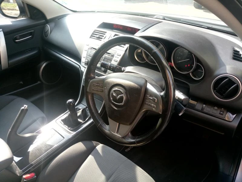 Mazda 6 2.0 MZR Diesel, снимка 9 - Автомобили и джипове - 22591607