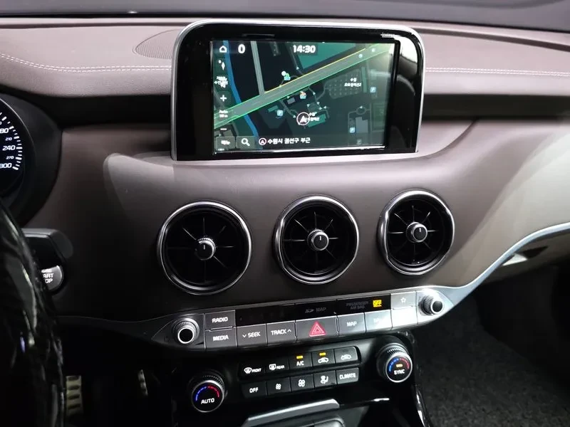 Kia Stinger 3.3 Turbo Awd Masters, снимка 15 - Автомобили и джипове - 55784201