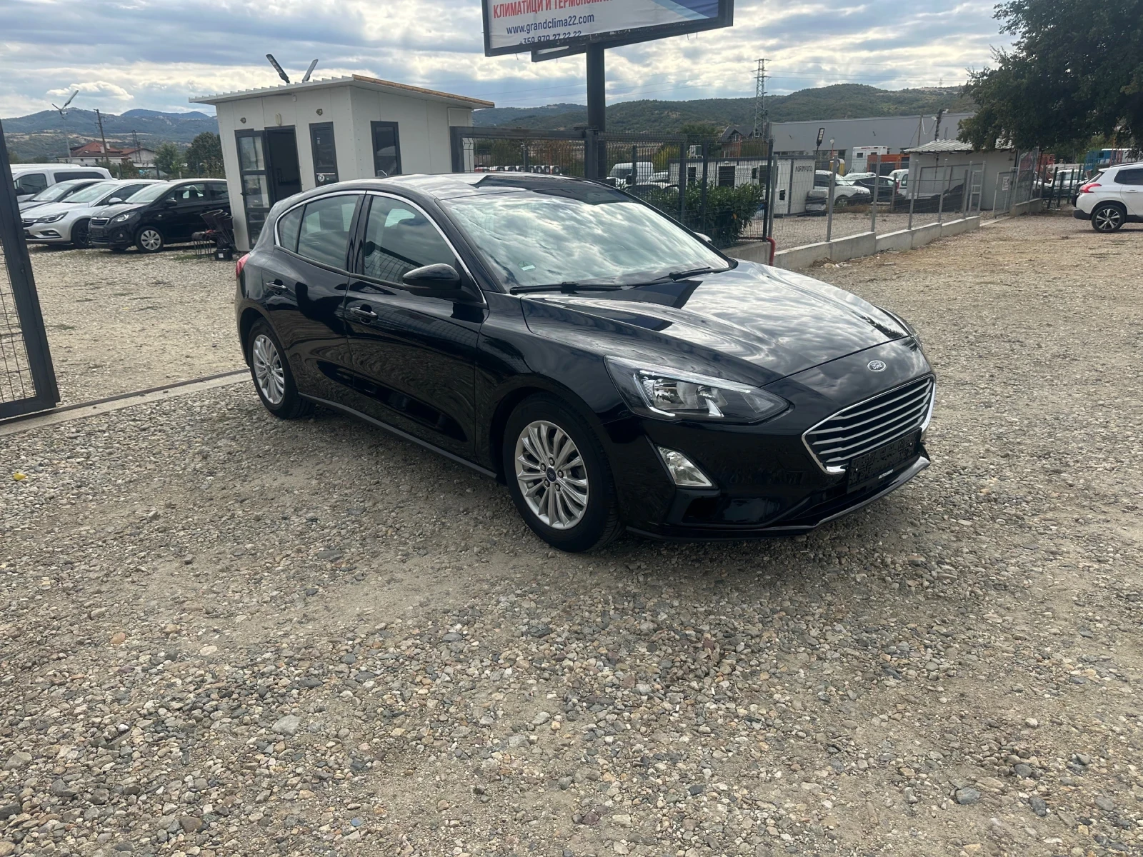 Ford Focus 1.5TDCi Titanium AUTOMATIC, снимка 1