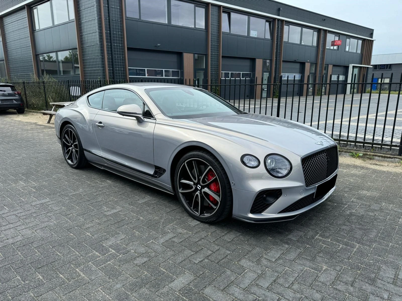 Bentley Continental gt 6.0 W12 Carbon Black Edition  - изображение 3