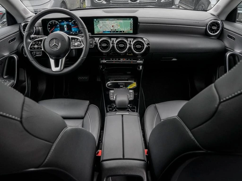 Mercedes-Benz CLA 220 200HP/PROGRESSIVE /PANO/CAMERA/NIGHT/WIFI/233b - изображение 10