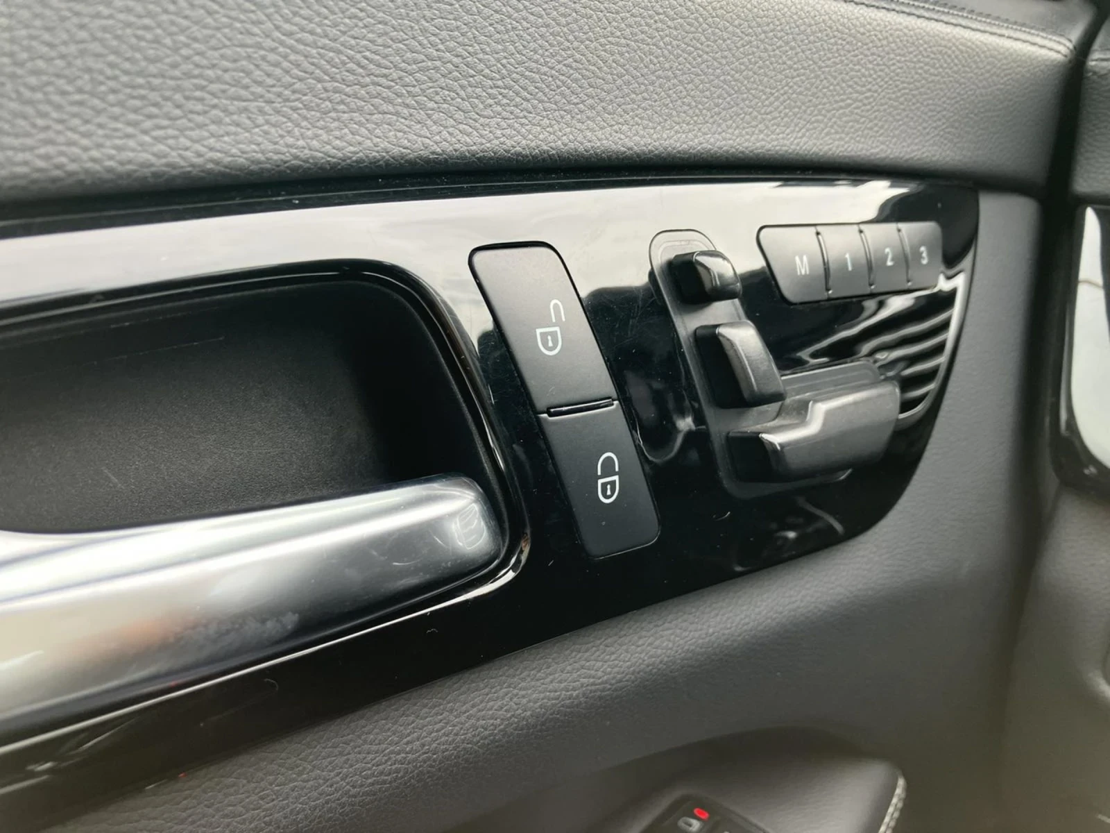 Mercedes-Benz CLS 500 | Mobile.bg — изображение 16