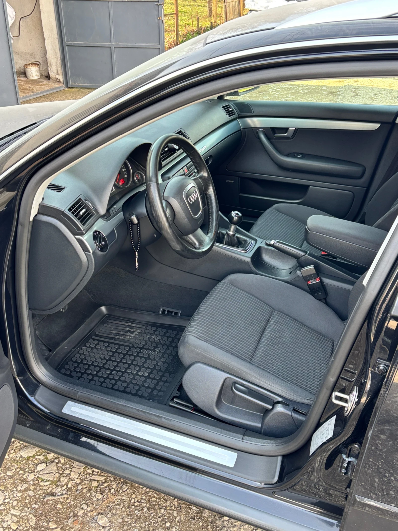 Audi A4  - изображение 2