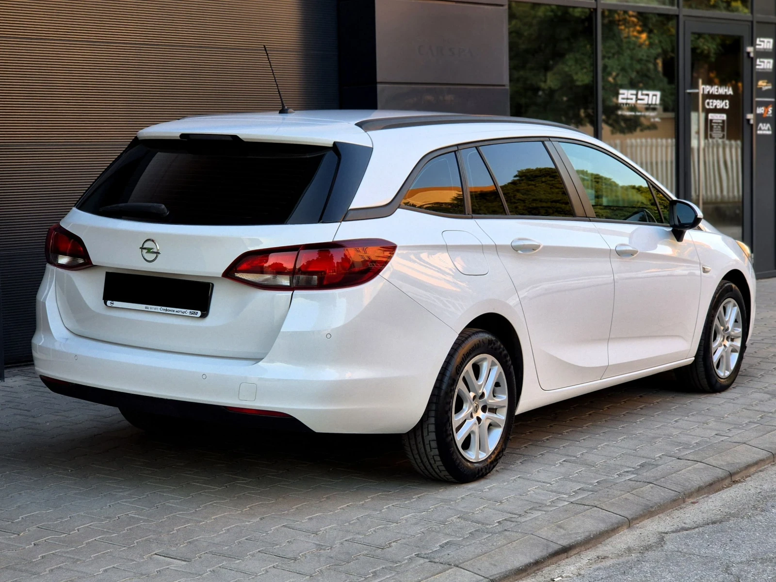 Opel Astra 1.6 CDTi * Подгрев * Сервизна история  - изображение 4