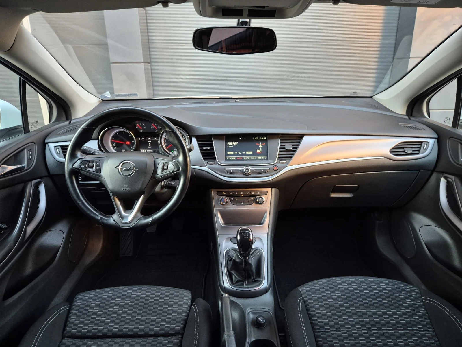Opel Astra 1.6 CDTi * Подгрев * Сервизна история  - изображение 8