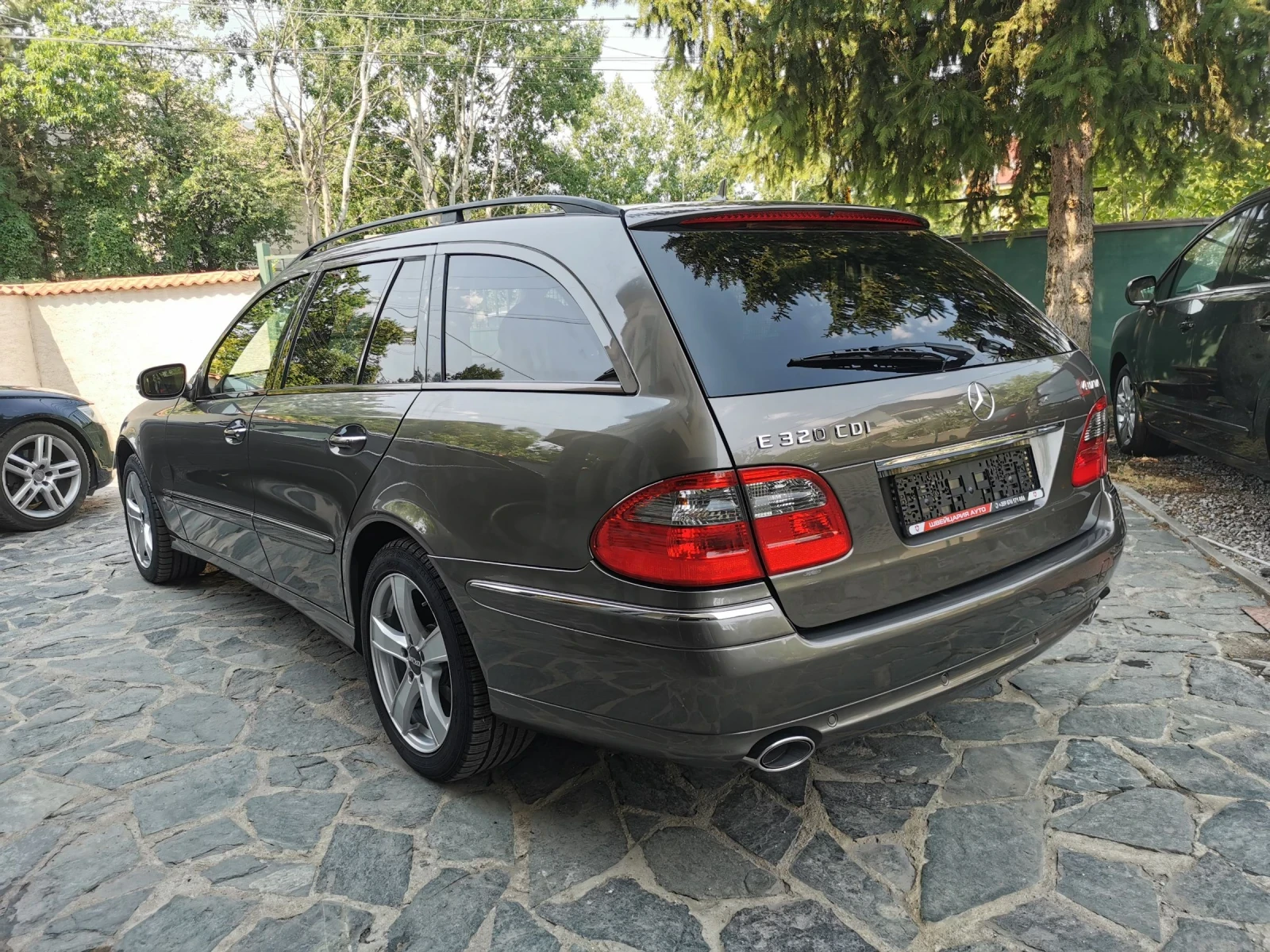 Mercedes-Benz E 320 320 CDI EVO. ВСИЧКИ ЕКСТРИ!  - изображение 6