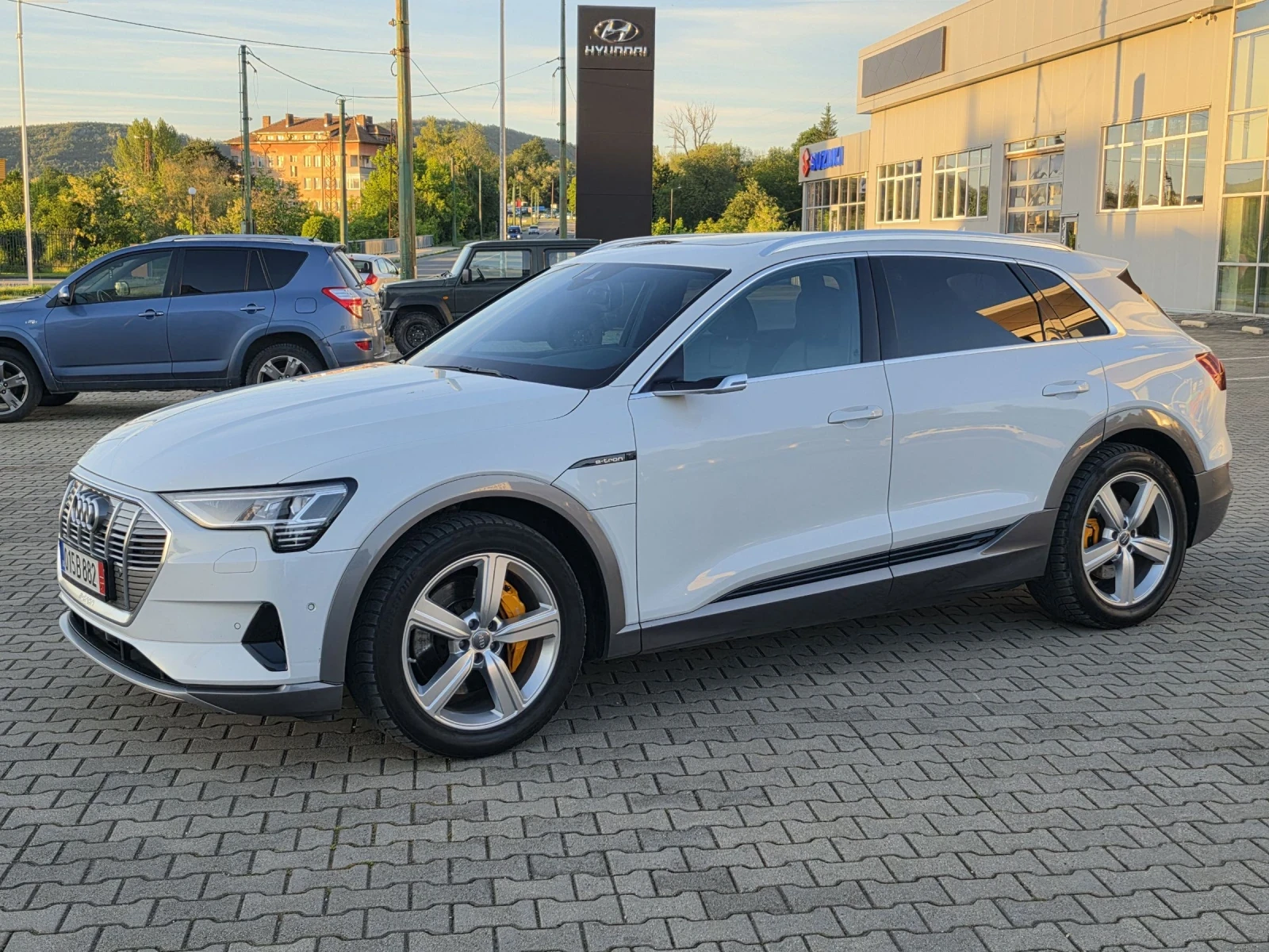 Audi E-Tron 95KWh/LONG RANGE, снимка 8 - Автомобили и джипове - 51780463