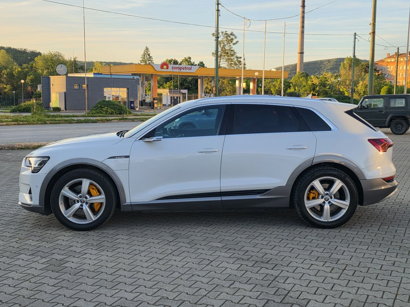 Audi E-Tron 95KWh/LONG RANGE, снимка 7 - Автомобили и джипове - 51780463