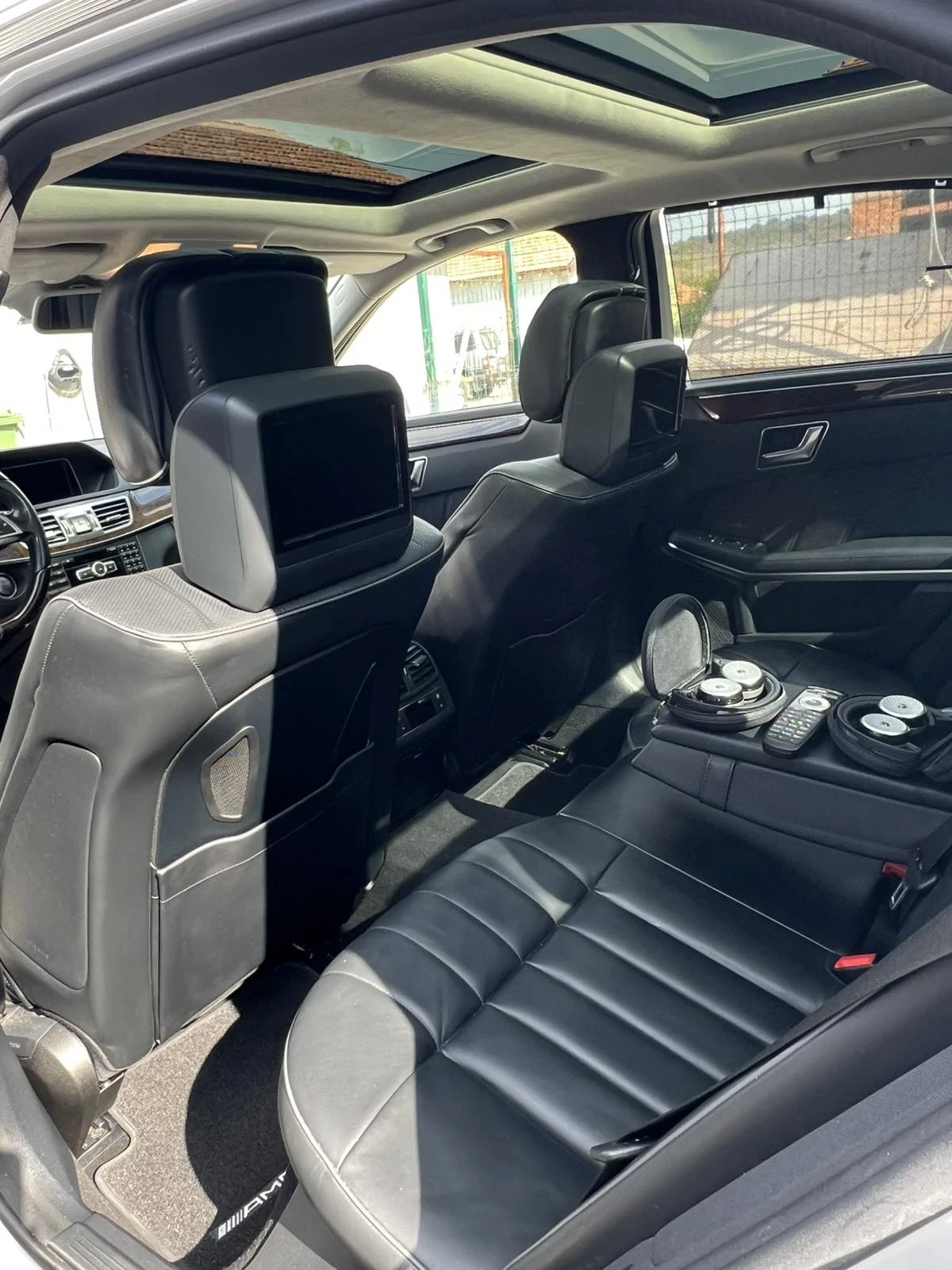 Mercedes-Benz E 500 | Mobile.bg   11