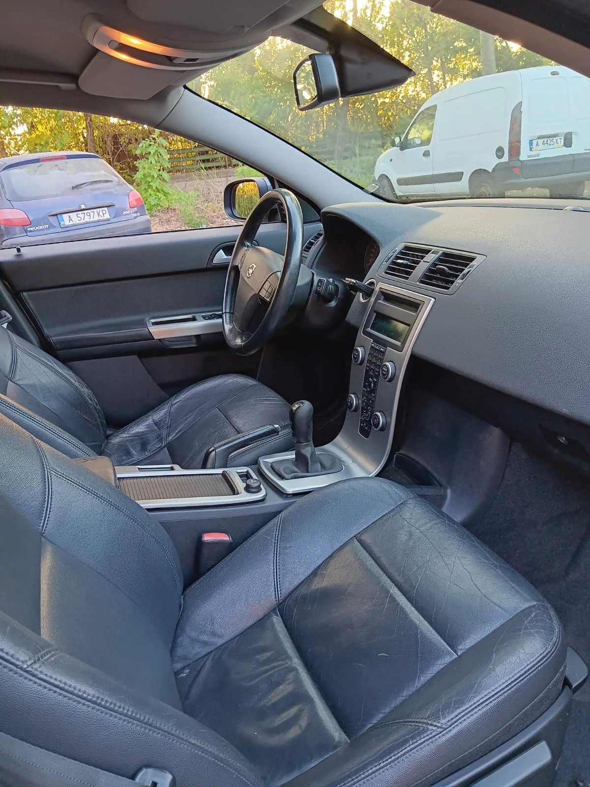 Volvo V50  - изображение 3