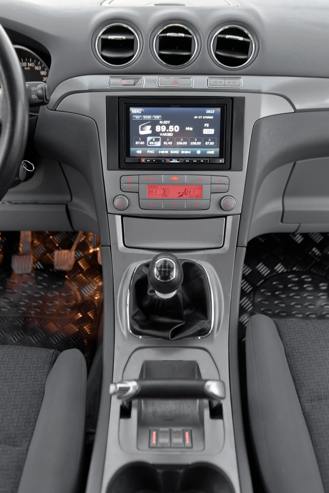 Ford S-Max 2.0tdci 131ks 6sk | Mobile.bg � ����������� 14