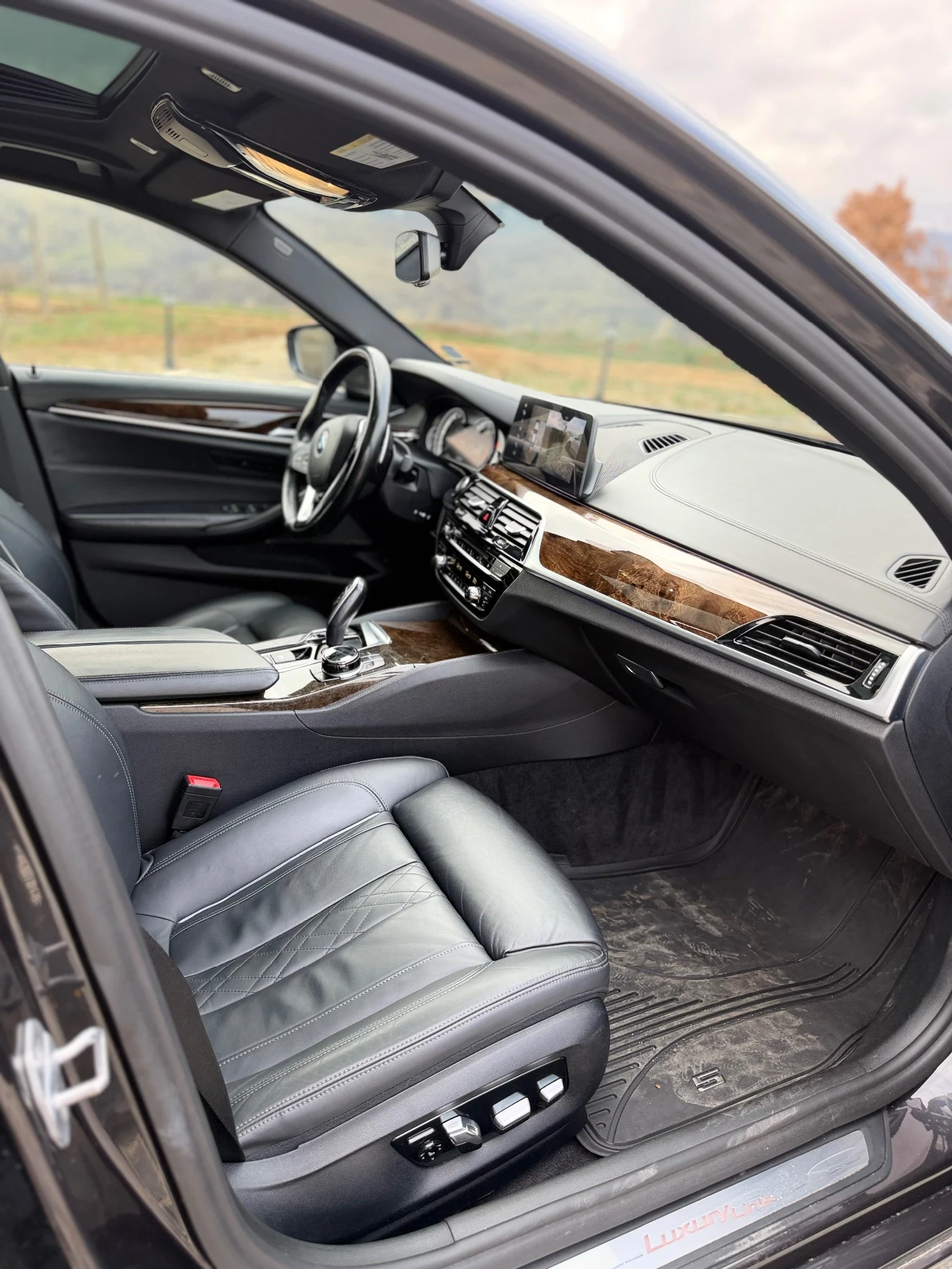 BMW 540 BMW 540xi xDrive Luxury Line 2018�. | 340 �.�. |  | Mobile.bg � ����������� 10