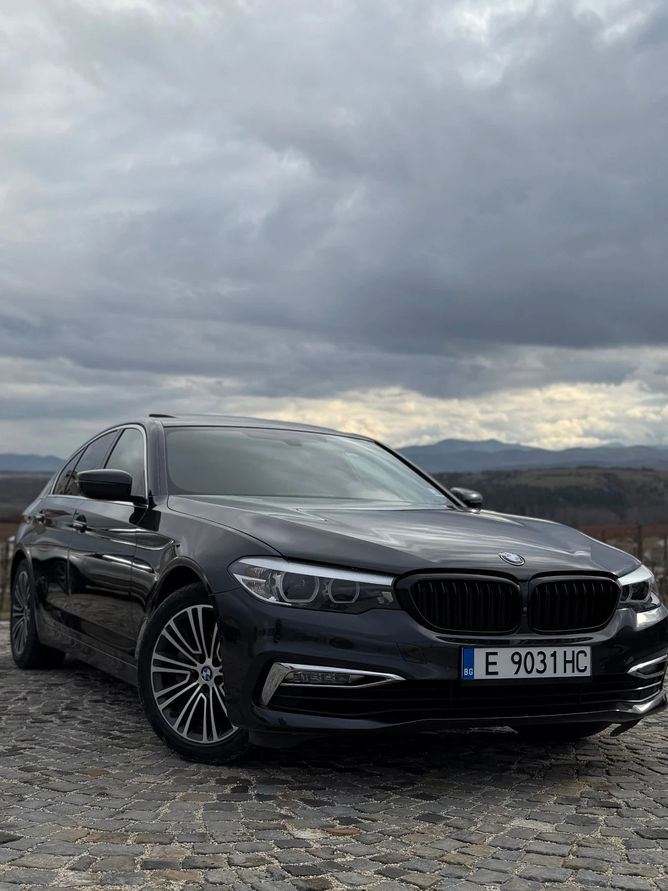 BMW 540 BMW 540xi xDrive Luxury Line 2018�. | 340 �.�. |  | Mobile.bg � ����������� 3