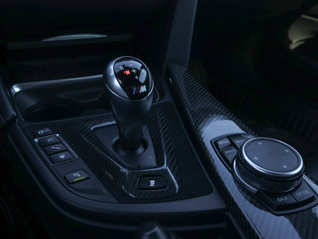 BMW M4 I * M-Package* * HeadUp* AвтоКредит* (ЦЕНА ДО БГ), снимка 16 - Автомобили и джипове - 53905295