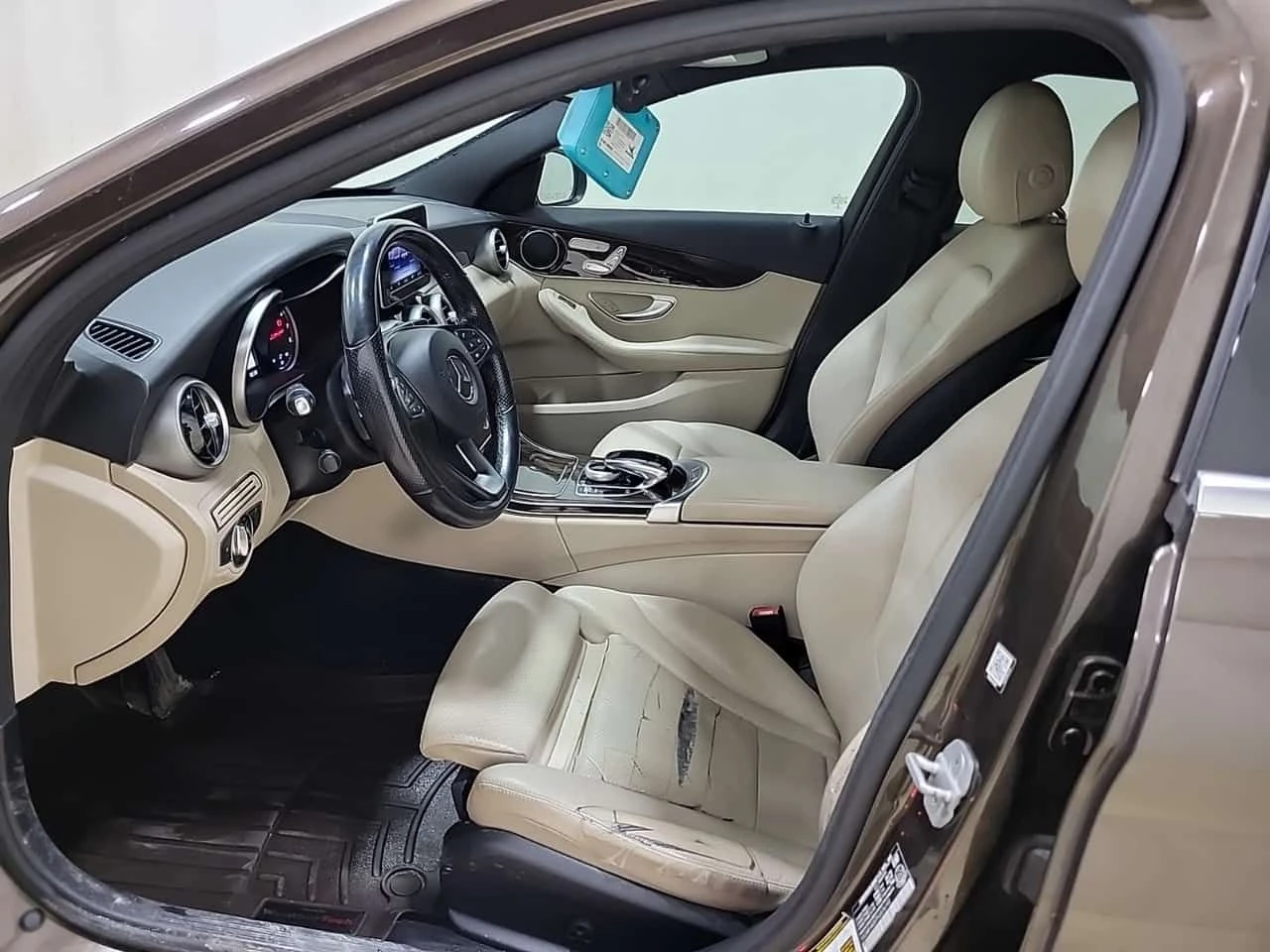 Mercedes-Benz C 300 * CARFAX * * 4MATIC* * ПОДГРЕВ* , снимка 10 - Автомобили и джипове - 54053078