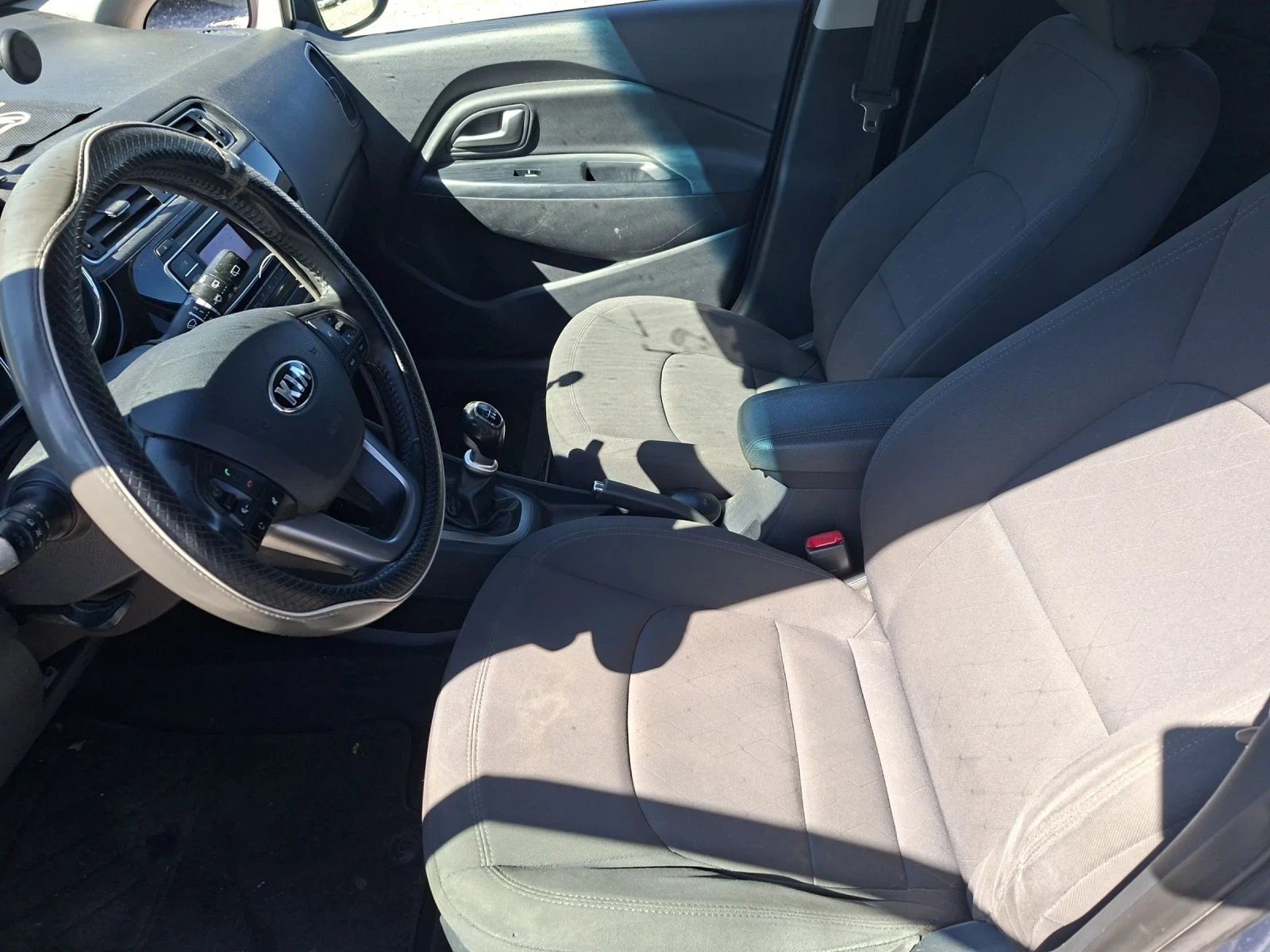 Kia Rio, снимка 11 - Автомобили и джипове - 54548649