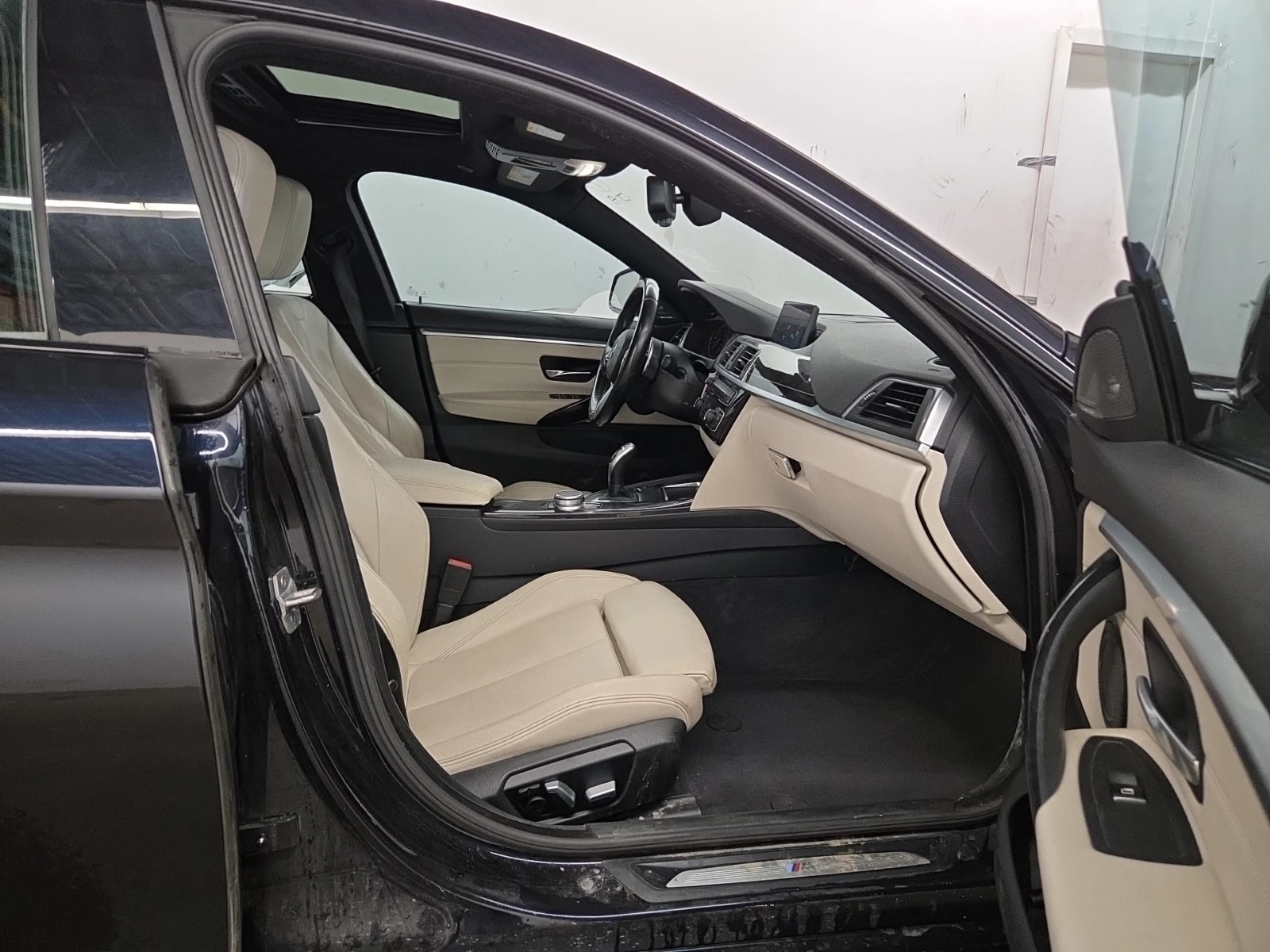 BMW 440 i xDrive/Gran Coupe/M-Pack/H&K/Digital , снимка 9 - Автомобили и джипове - 54690777