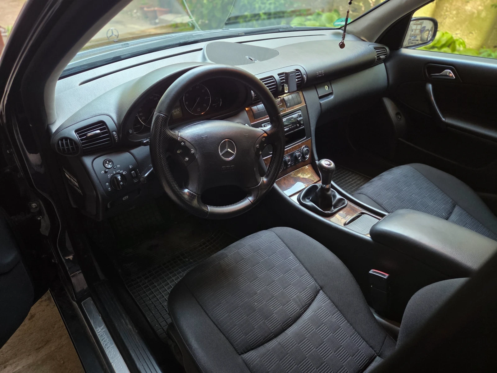 Mercedes-Benz C 180 1.8 kompressor , снимка 9 - Автомобили и джипове - 54803445