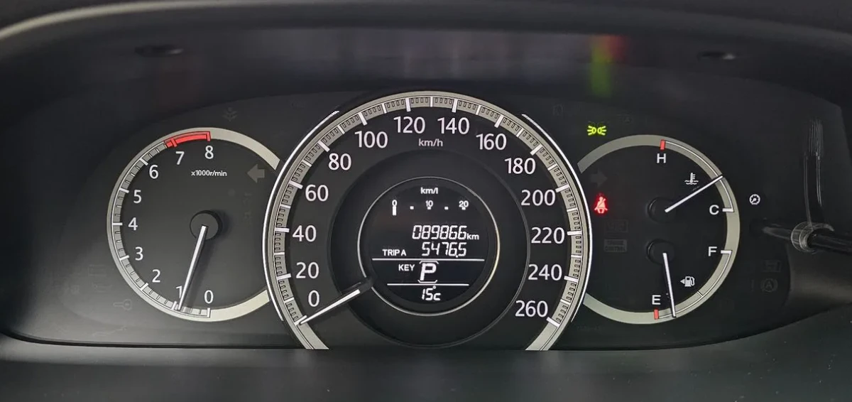 Honda Accord 2.4 бензин! Автоматик! Екзекютив!, снимка 13 - Автомобили и джипове - 54819716