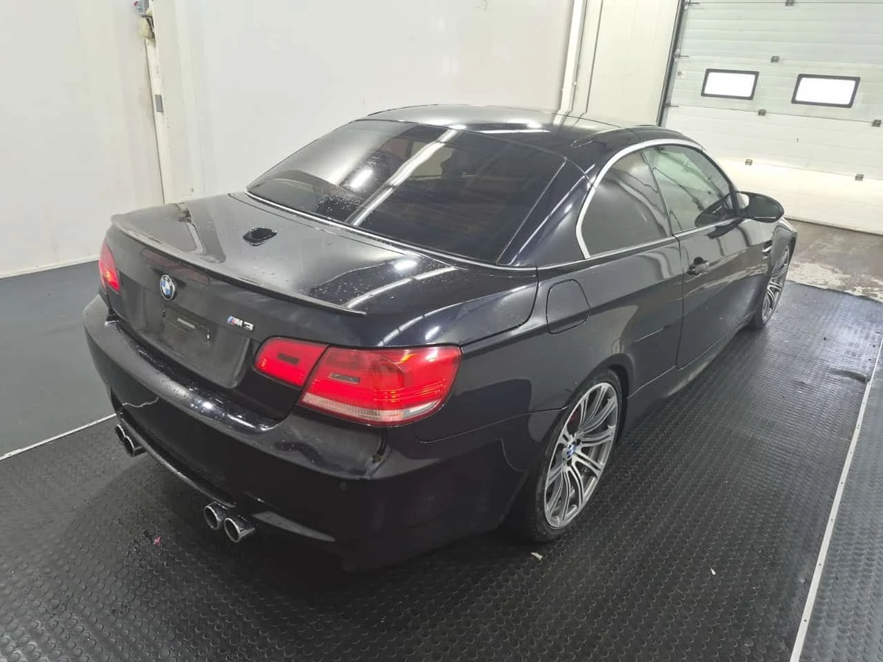 BMW M3 * CARFAX * РЪЧНИ СКОРОСТИ * ПОДГРЕВ, снимка 3 - Автомобили и джипове - 55011869