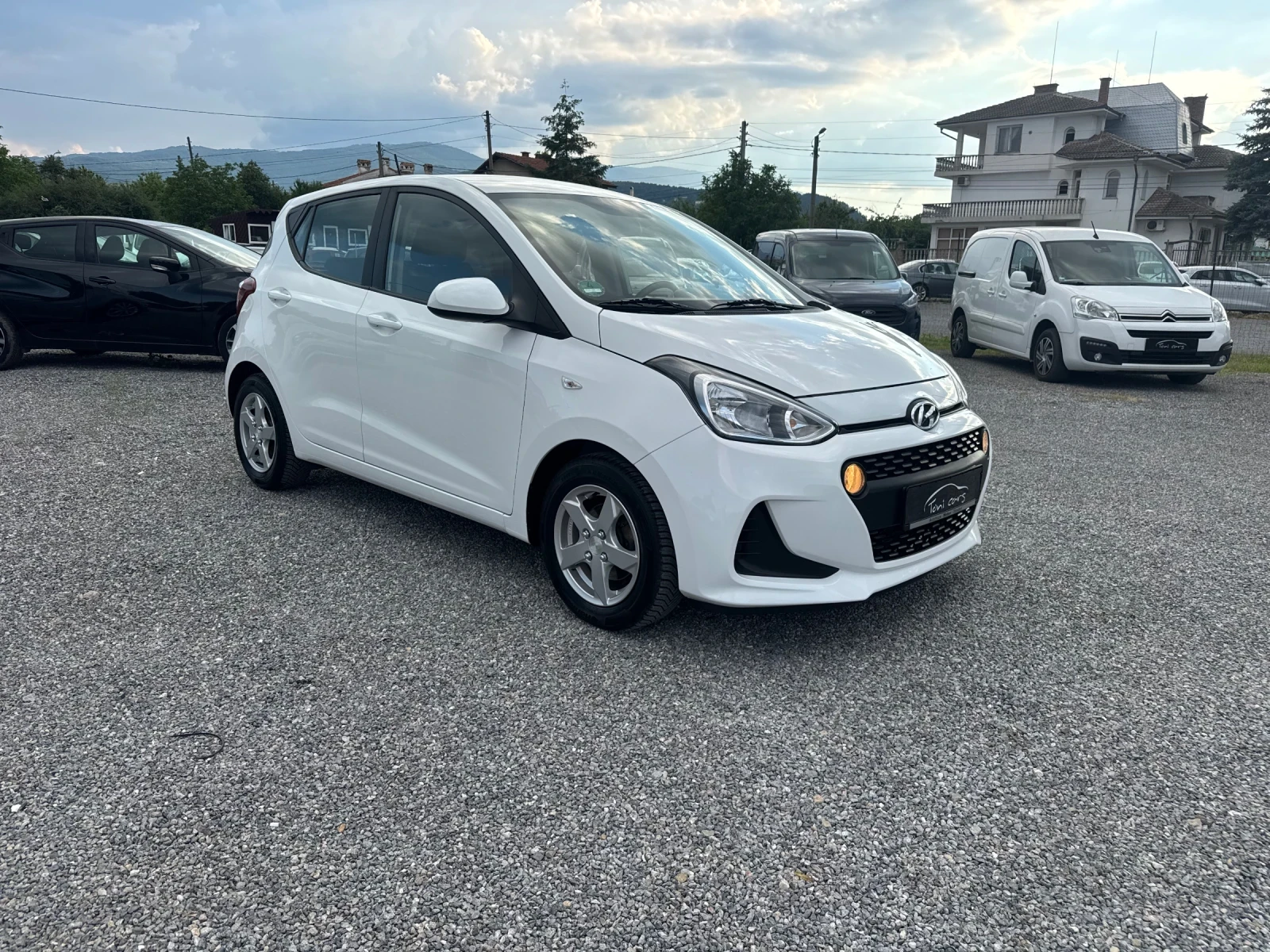 Hyundai I10 1.25i Facelift !! Navigation!! , снимка 9 - Автомобили и джипове - 55069994