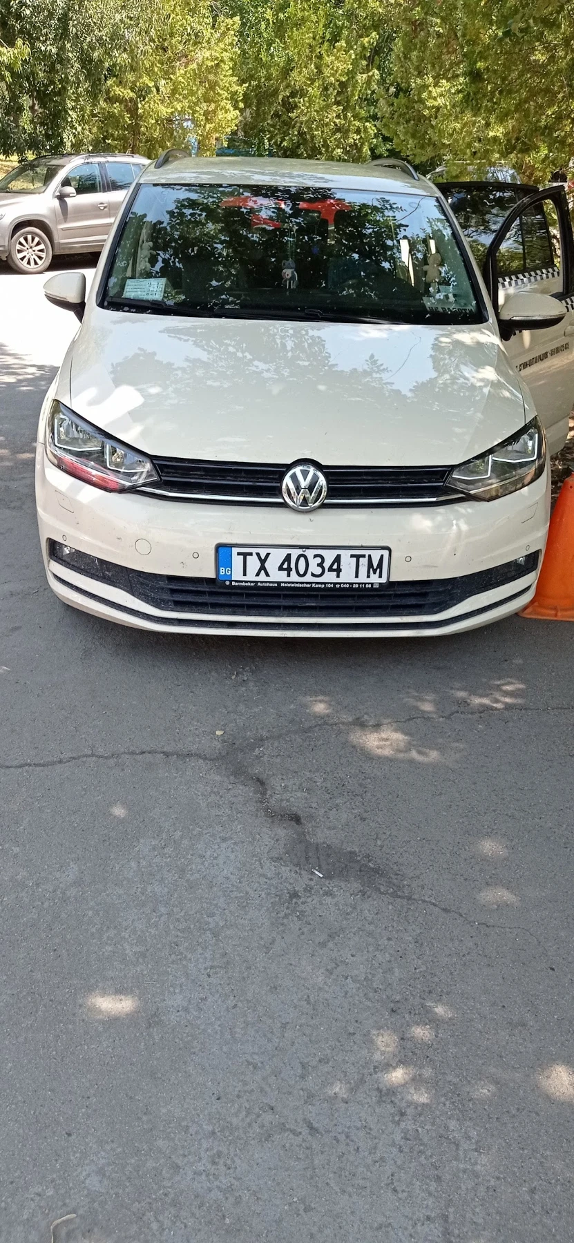 VW Touran Ван, снимка 9 - Автомобили и джипове - 55657386