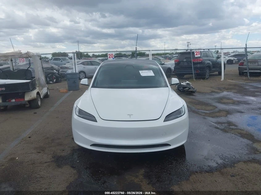 Tesla Model 3 LONG* RANGE* DUALMOTOR* ALL* WHEEL* DRIVE* , снимка 3 - Автомобили и джипове - 55087445