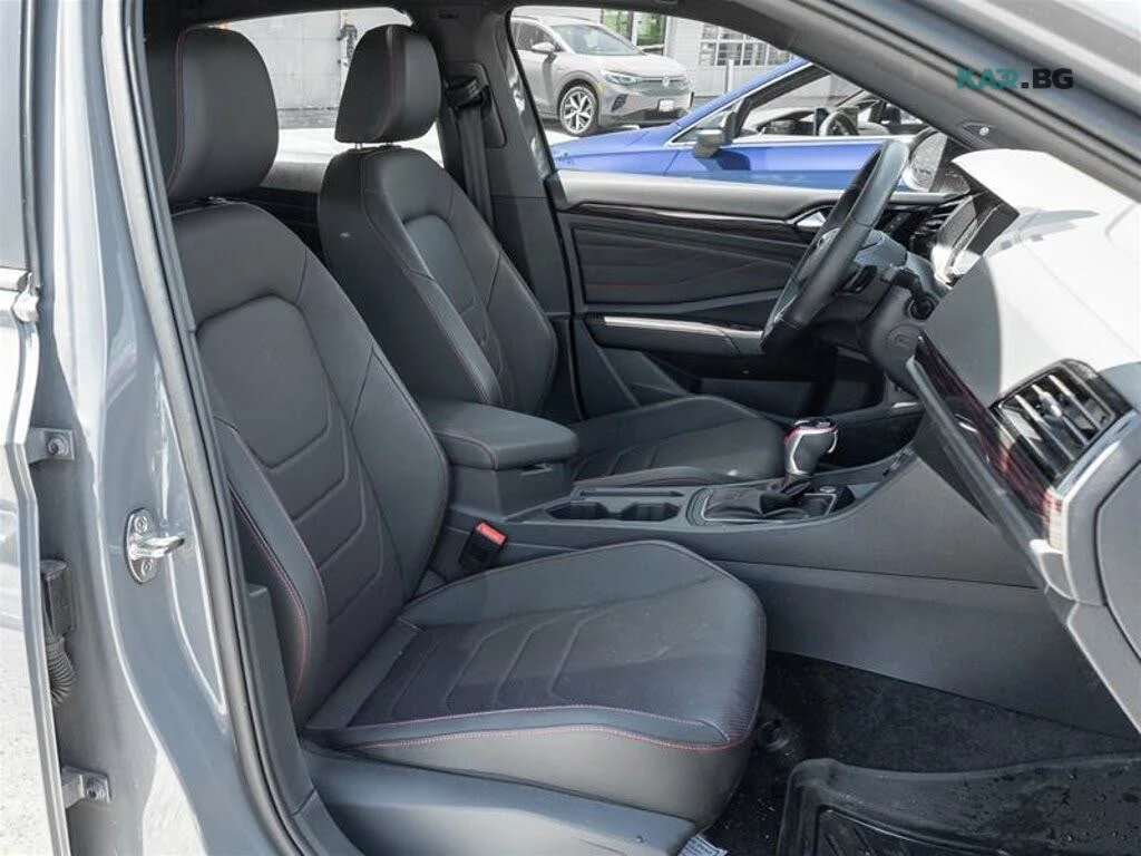 VW Jetta * АвтоКредит * (ЦЕНА ДО БГ), снимка 13 - Автомобили и джипове - 55091097