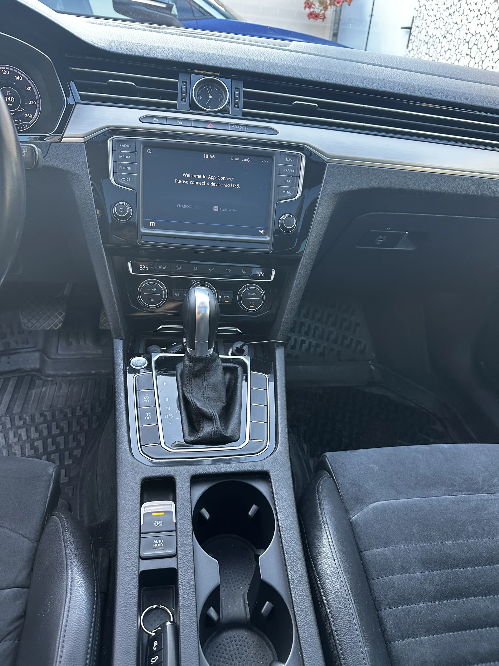 VW Passat B8 Variant 2. 0 TDI 190 к. с., снимка 9 - Автомобили и джипове - 55396911