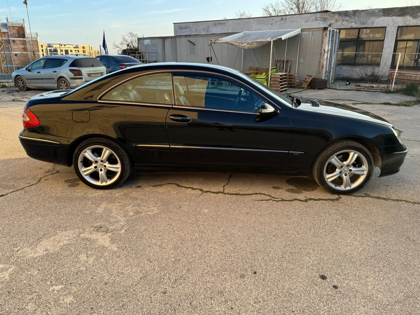 Mercedes-Benz CLK, снимка 3 - Автомобили и джипове - 55570308