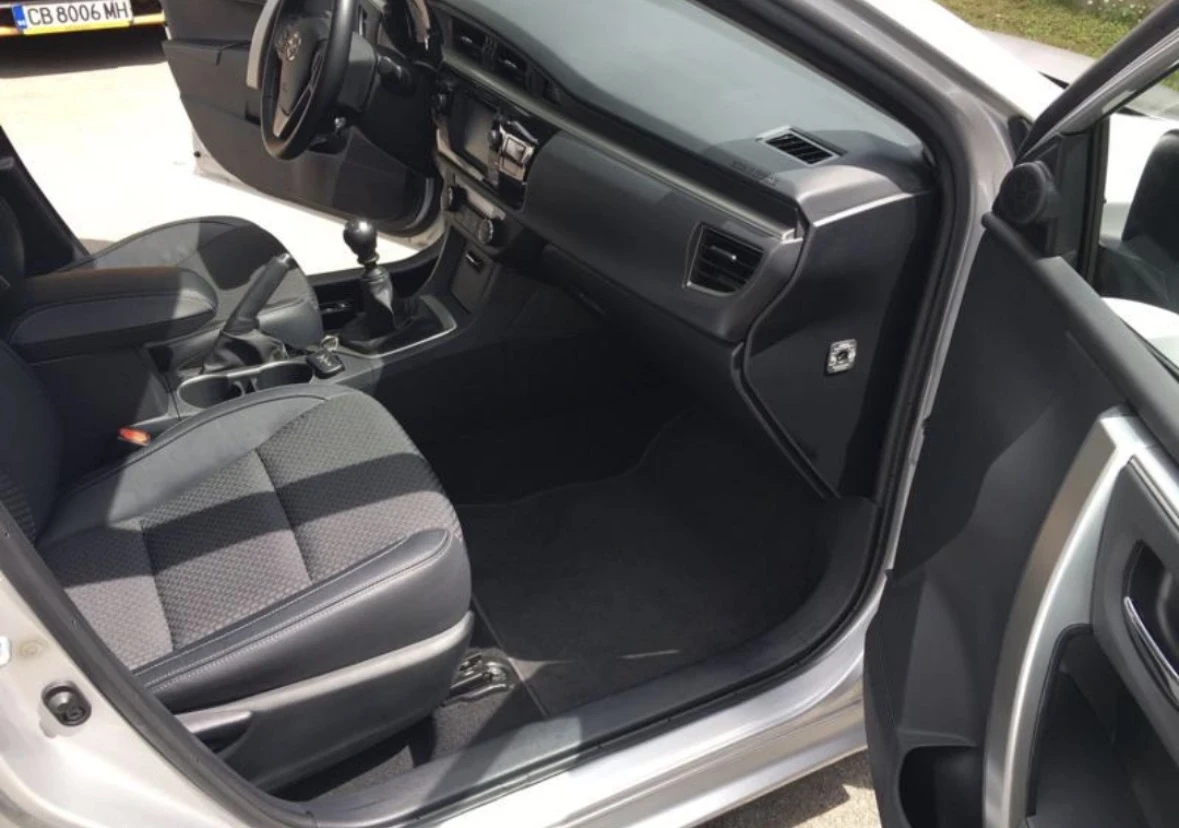 Toyota Corolla, снимка 7 - Автомобили и джипове - 55982351
