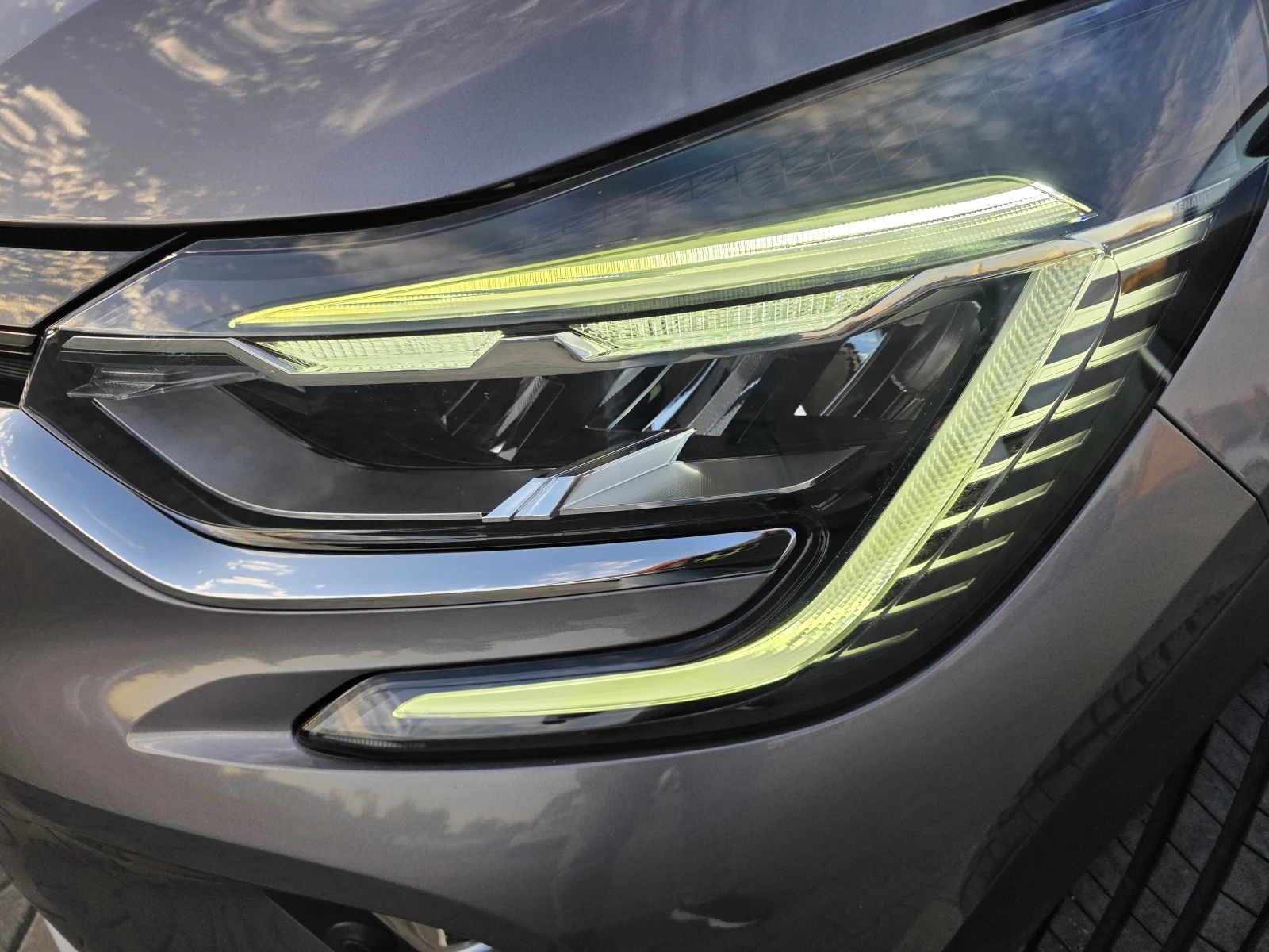 Renault Captur 1.0i GPL, снимка 13 - Автомобили и джипове - 56378434