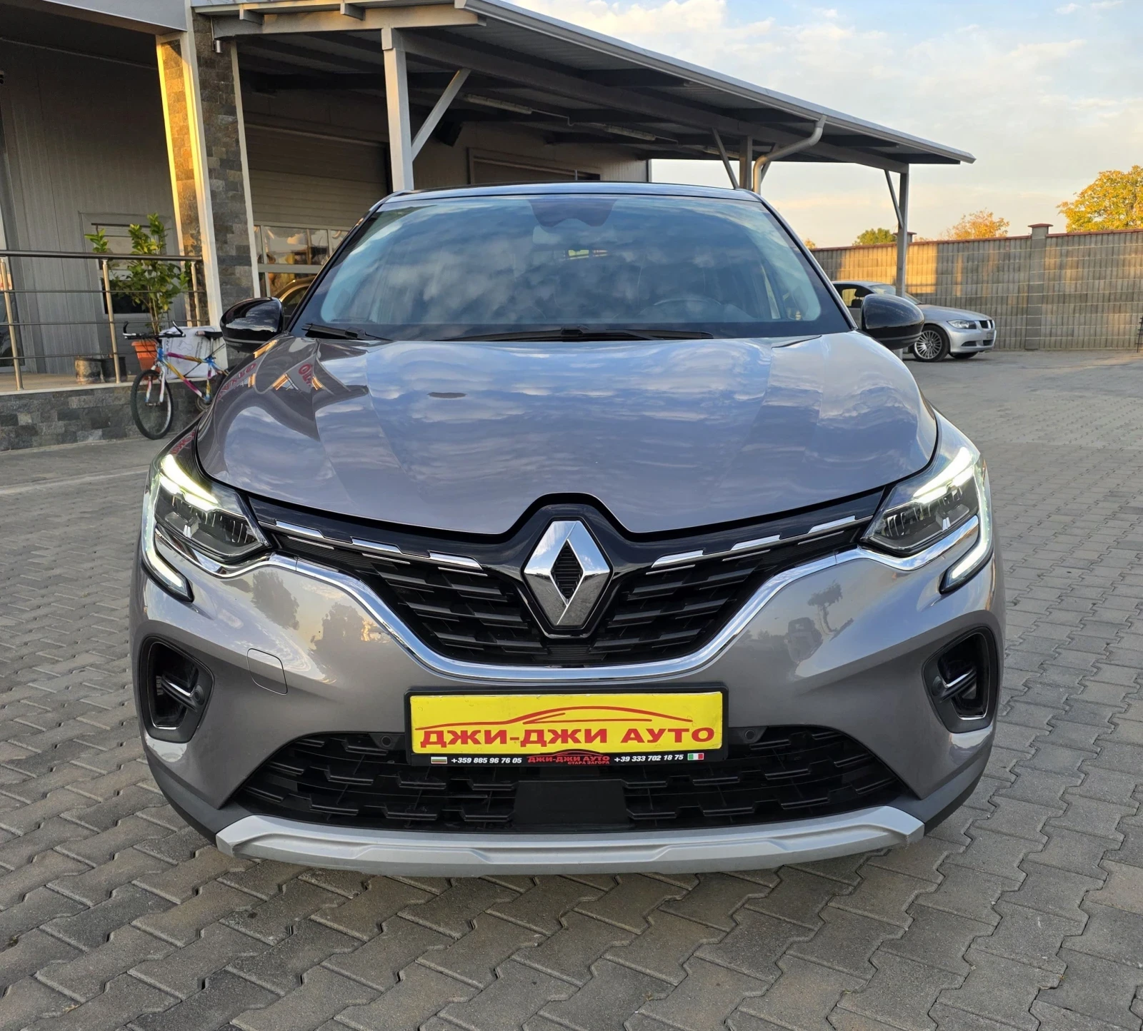 Renault Captur 1.0i GPL, снимка 2 - Автомобили и джипове - 56378434