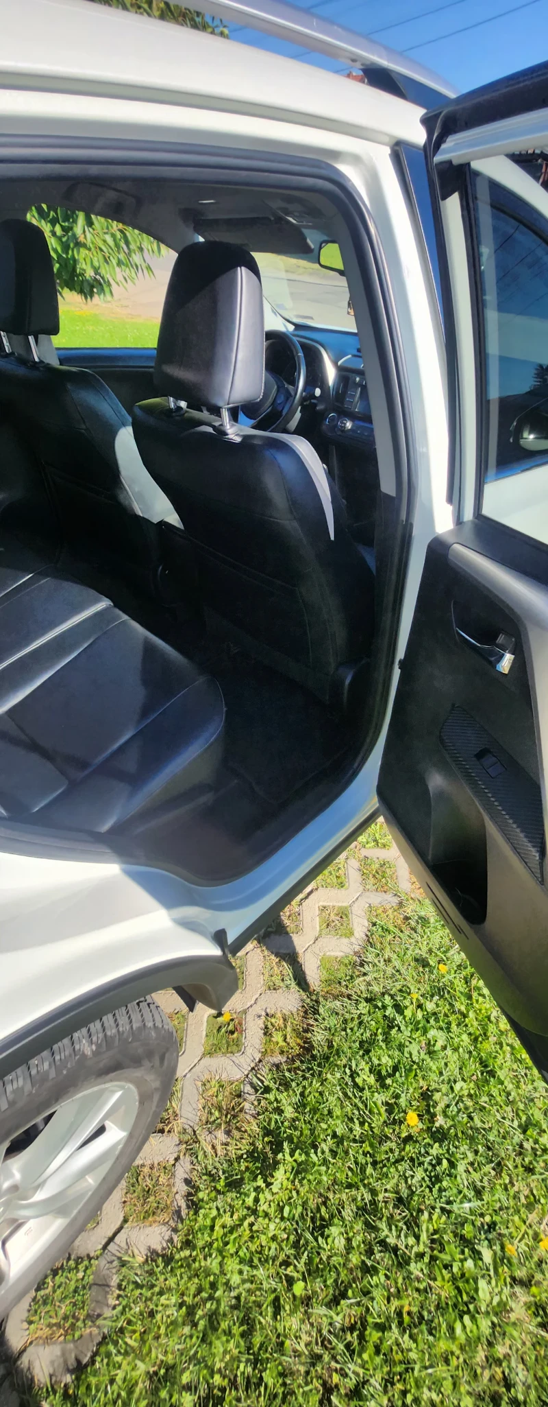 Toyota Rav4 D4D, снимка 8 - Автомобили и джипове - 51533116