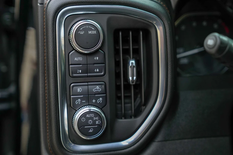 Gmc Sierra AT4, снимка 14 - Автомобили и джипове - 53042253